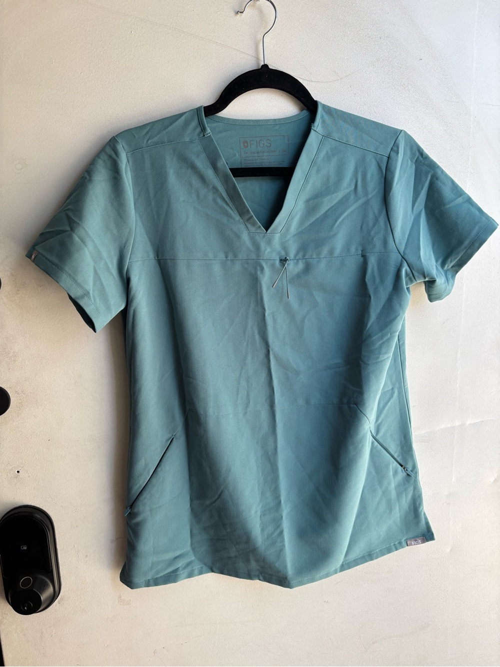 FIGS hydro green top